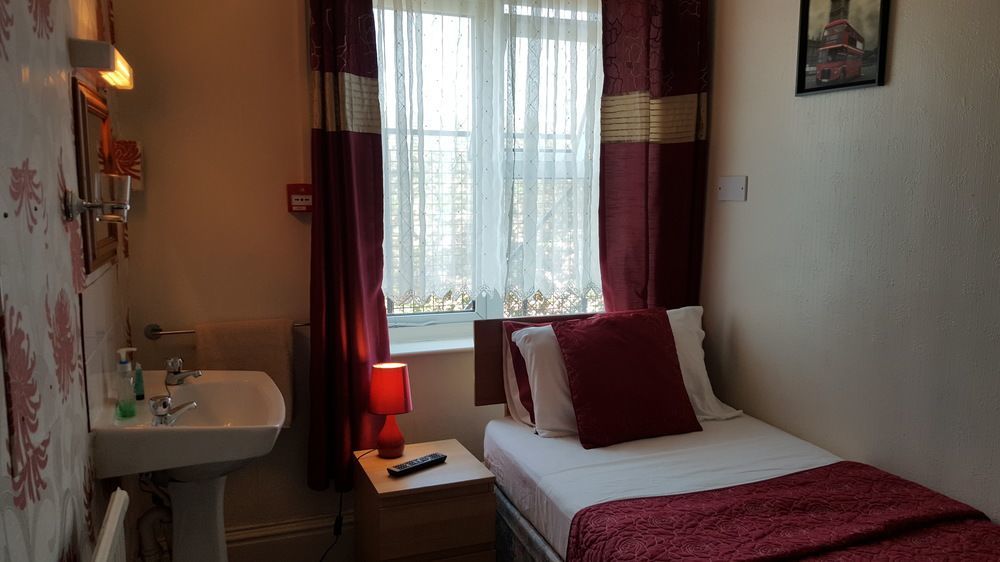 The Fairhaven Hotel Beeston  Eksteriør billede